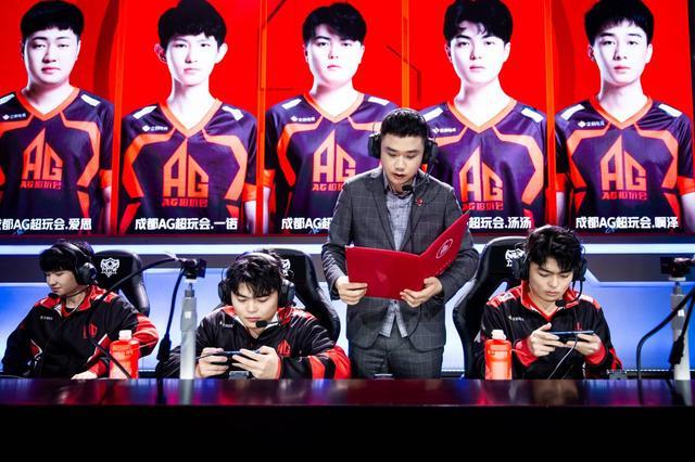 网球界发生